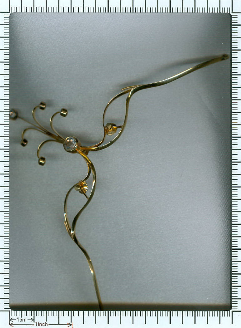 Victorian tiara in red gold with rose cut diamonds can be worn as brooch (image 8 of 13)